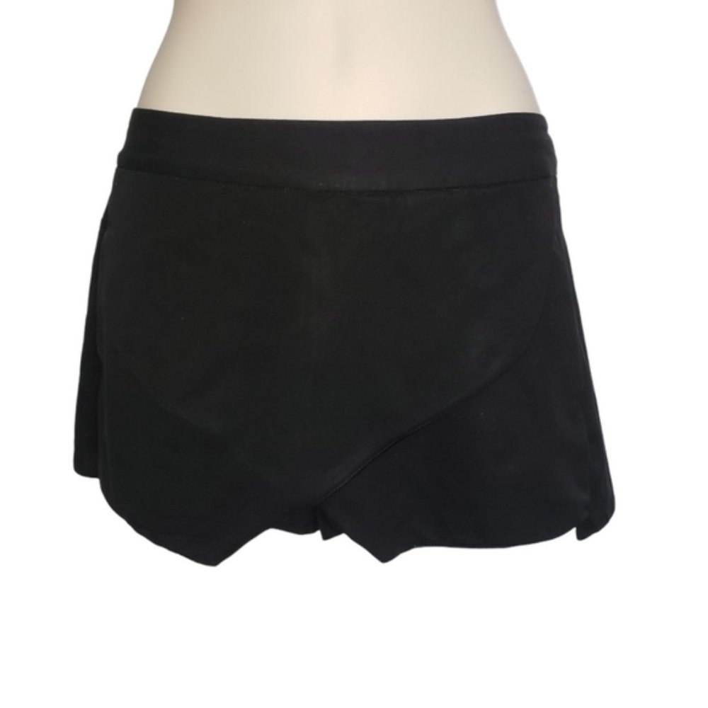 ARITZIA WILFRED black skort size 0